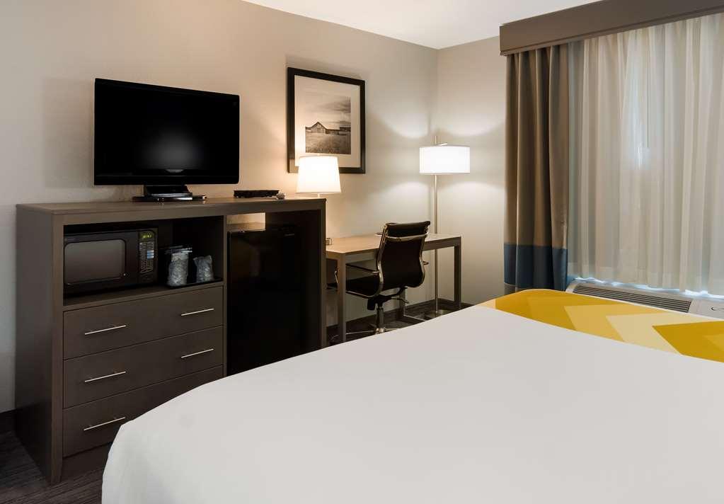Best Western Eastland Room photo